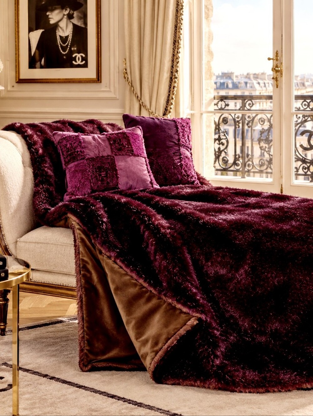 Luxurious Plush Faux Fur Throw Blanket - Deep Plum